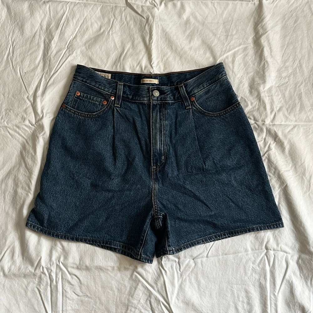 LEVI RIBCAGE SHORTS